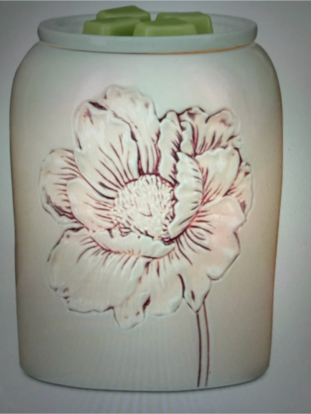 Scentsy “Perfect Poppy” warmer